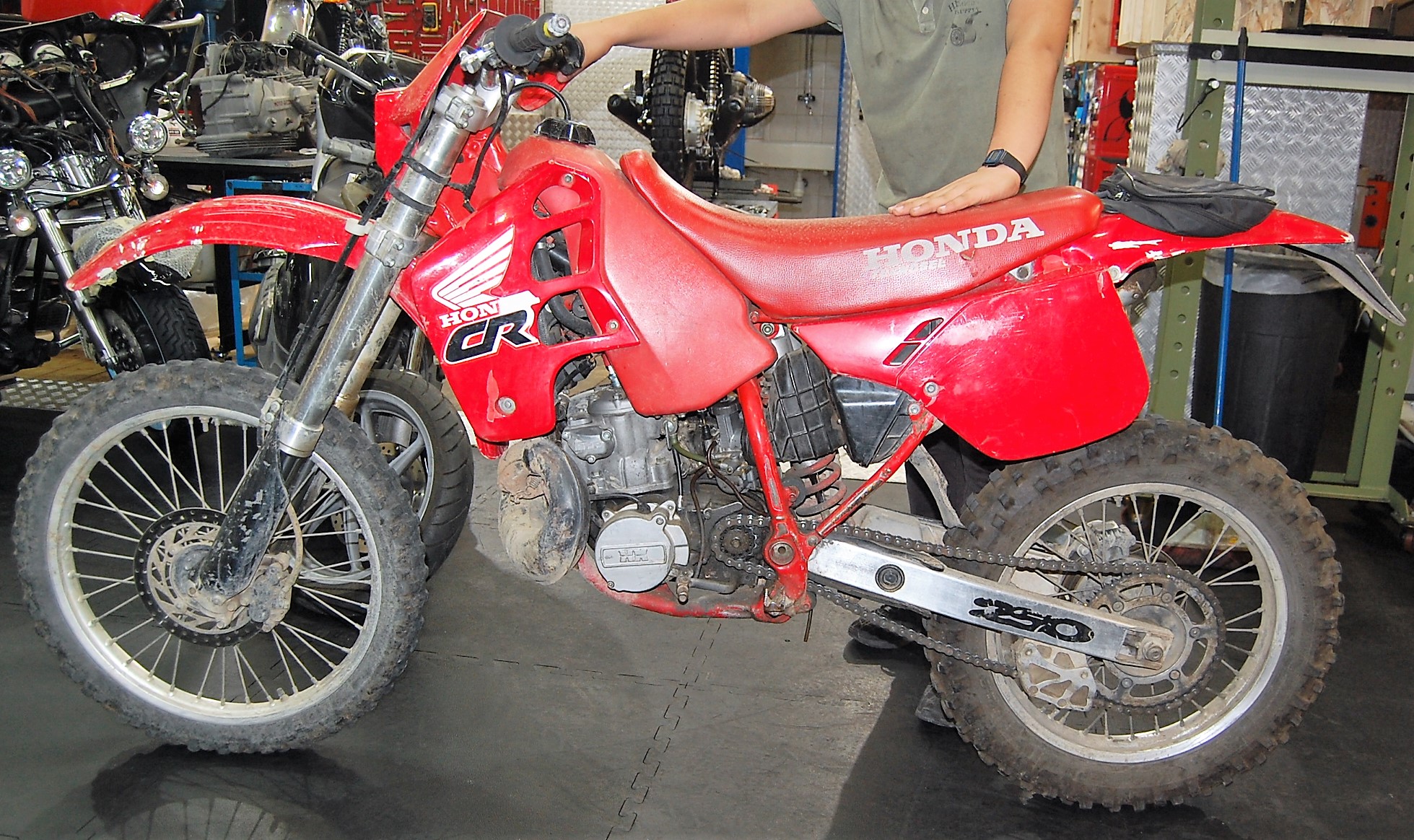 honda_cr_250_restauro_www-centromotojenner-com