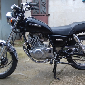 suzuki_gn_250_vendita_roma_2